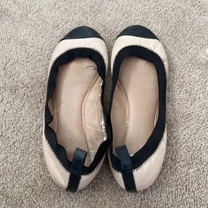 Ballet flats
